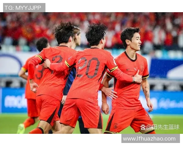 日本退役男足球员：从绿茵场到人生新篇章的传奇故事